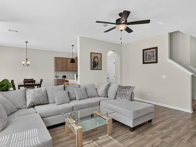 118 Juniper Dr — Photo 5