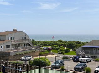 727 Old Montauk Hwy UNIT 301, Montauk, NY 11954