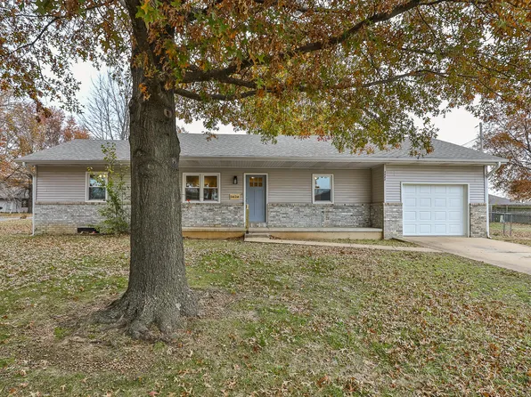 2424 S Orchard Avenue, Bolivar, MO 65613