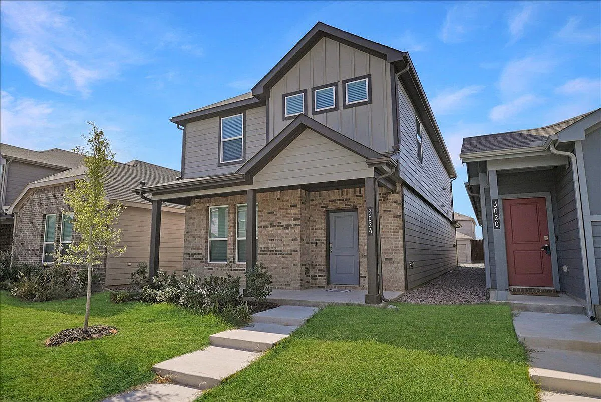 3 bed, 2.5 bath, 1935 sqft, $2,100 — Photo 3