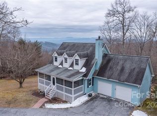 637 Burnside Trl, Hendersonville, NC 28792