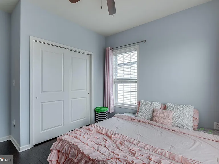 23564 Buckland Farm Ter — Photo 33