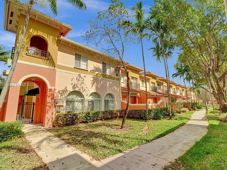 1315 N Santa Catalina Cir #1315 — Photo 2