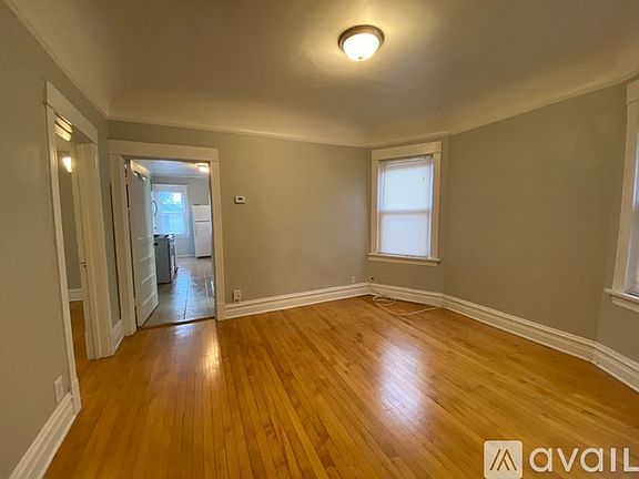 2nd image of 2826 W Wellington Ave #2
