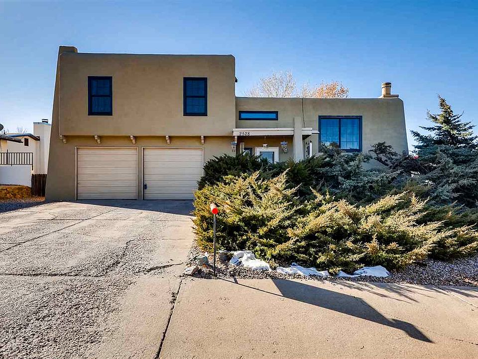 1st image of 2528 Camino Espuela