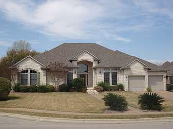 1st image of 15824 Chatham Wood Dr
