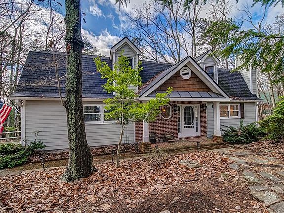 3rd image of 158 Ponderosa Ln