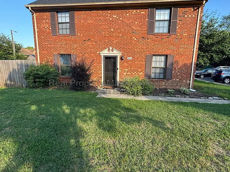 361 Circuit Ln — Photo 2