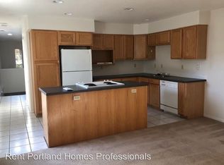 3388 SW 90th Ave, Portland, OR 97225