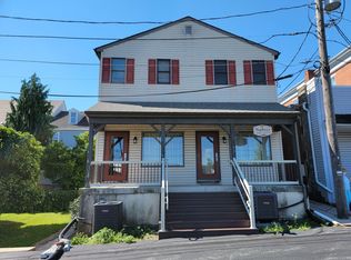 53 E Main St APT 3, Lititz, PA 17543