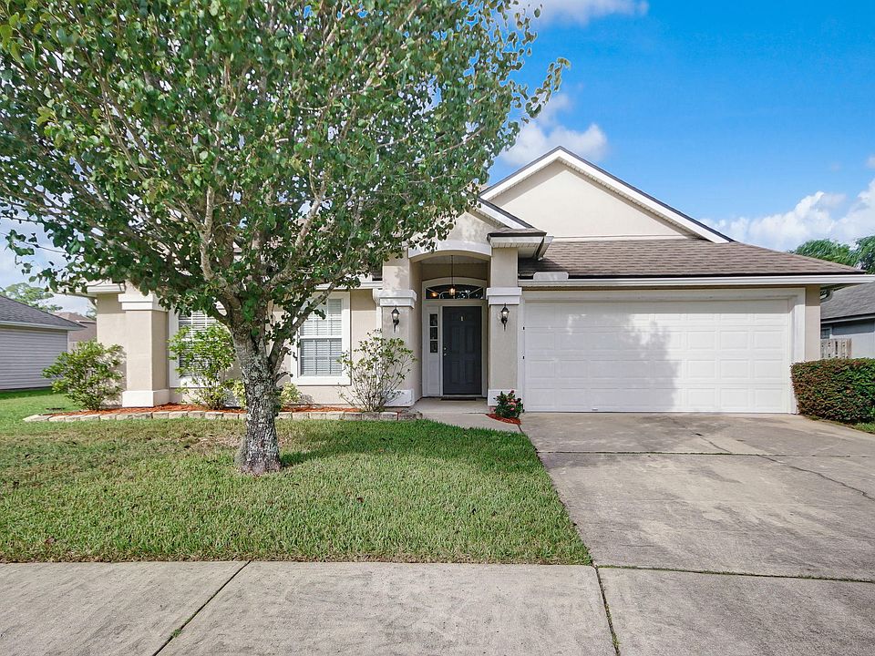 1st image of 12098 Grand Lakes Dr