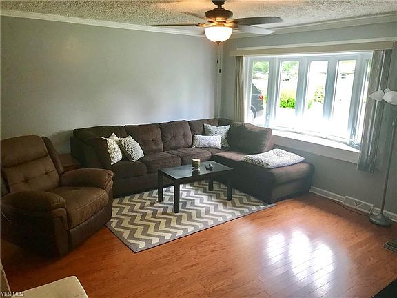 4th image of 4529 Plumbrook Dr
