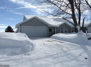 203 Lindstrom Ave W, Grove City, MN 56243