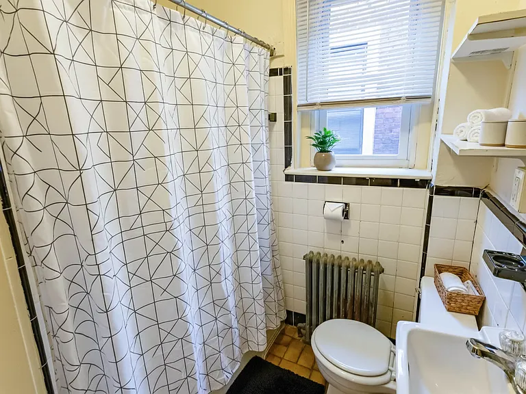 3916 Pine St #3 — Photo 6