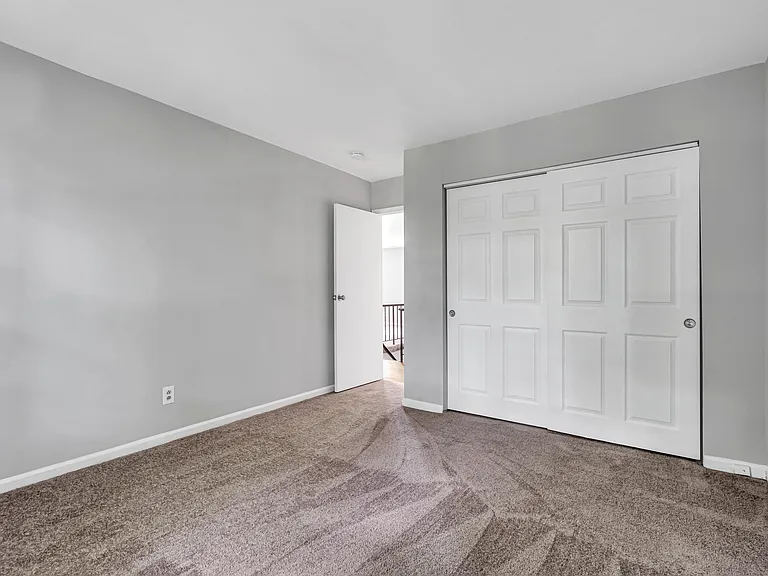 5 Harrington Ln #B — Photo 6