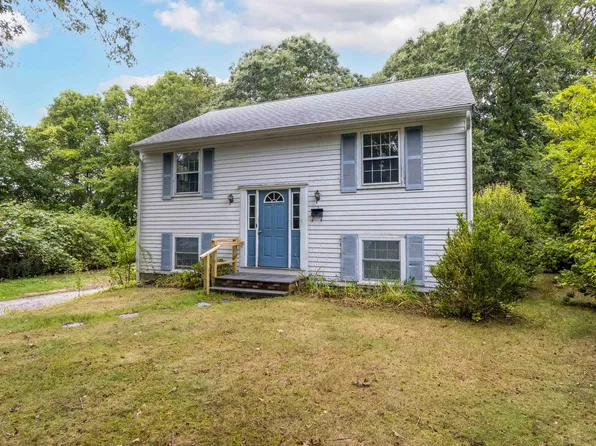 2 Swallow Street, Teaticket, MA 02536