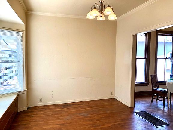 2nd image of 342 N 6th St