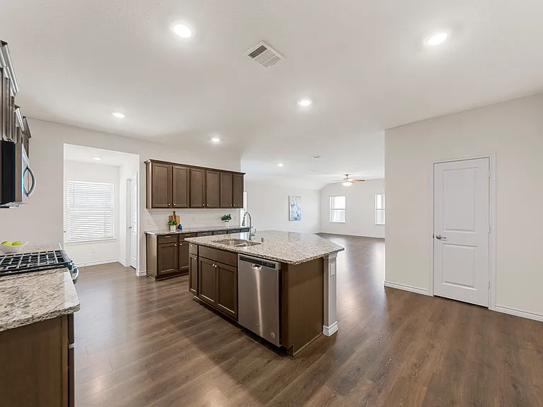 507 Saddle Club Way — Photo 4