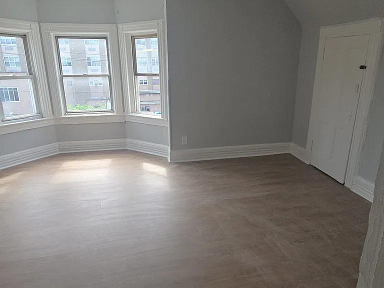 65 Hudson St #5C — Photo 4