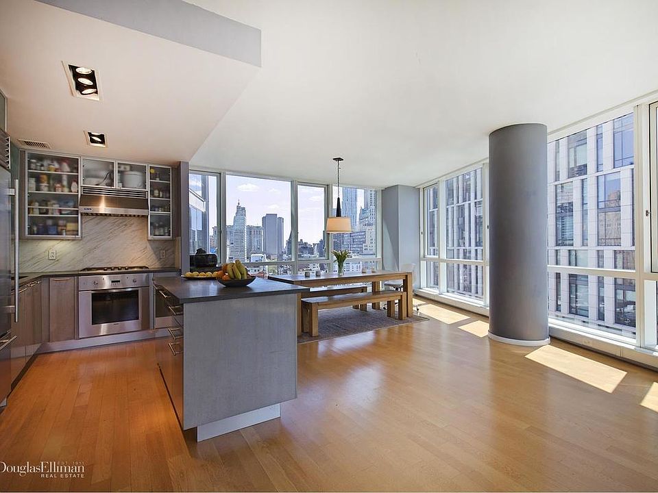 1st image of 200 Chambers St APT 18A