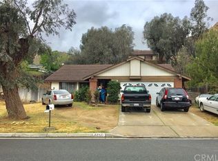 4493 Estrada Dr, Riverside, CA 92509