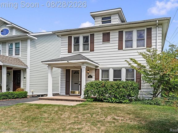 4th image of 1051 Henrietta St