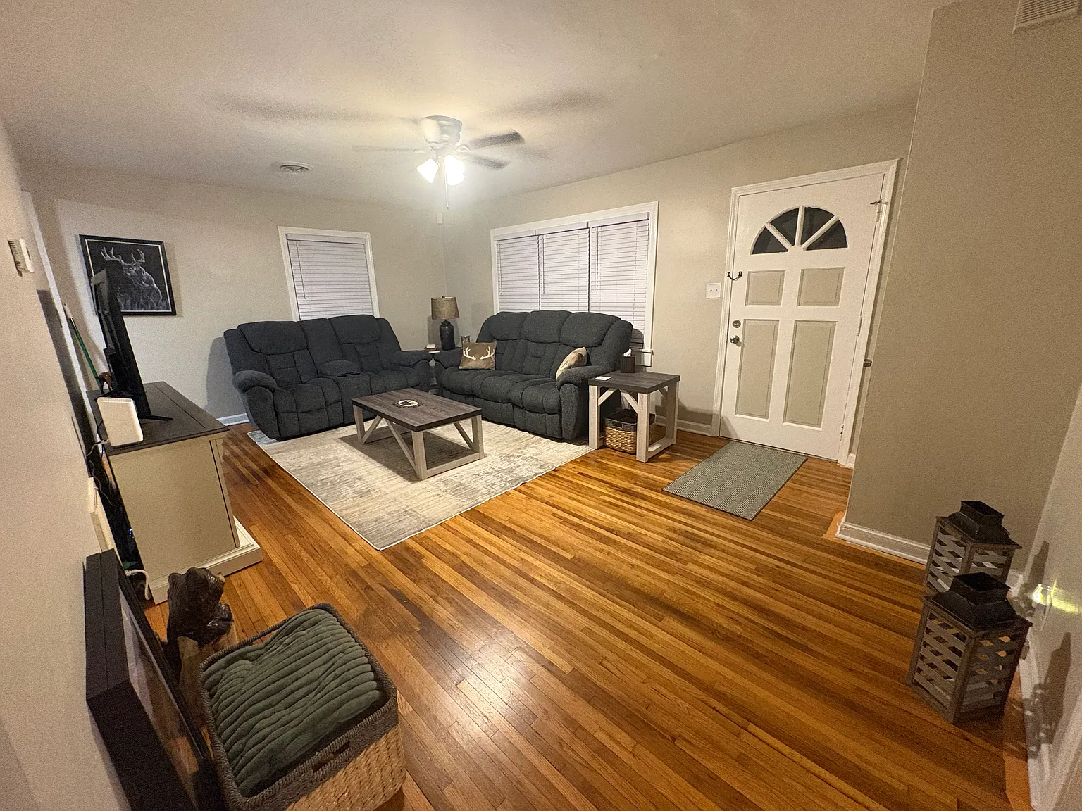 2 bed, 800 sqft, $1,300 — Photo 4