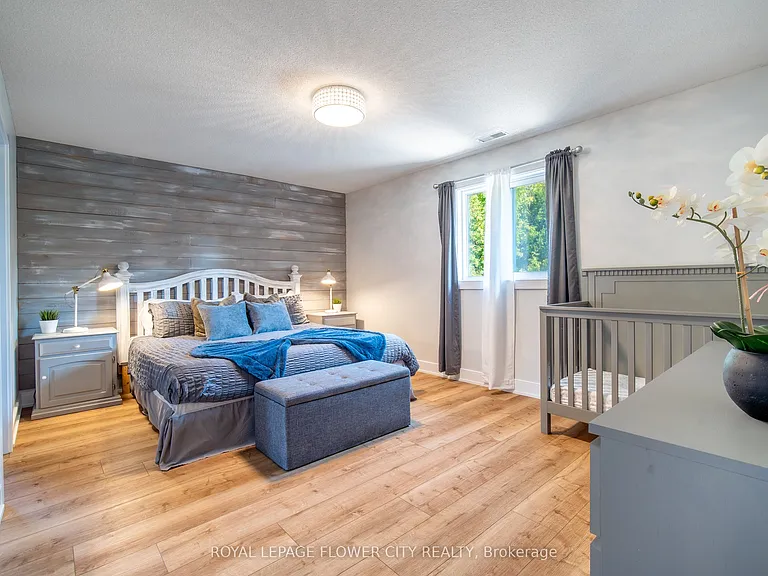 734 Mountain Rd — Photo 26