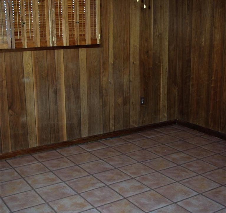 2nd image of 223 N Durham St