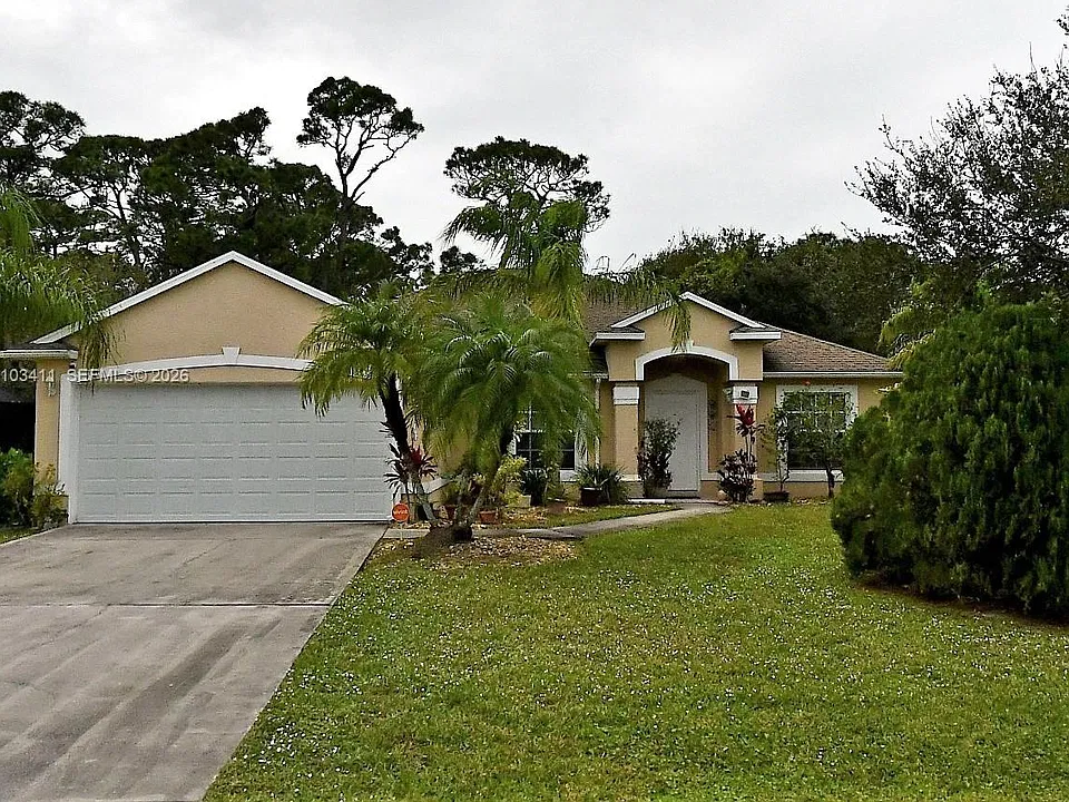 2714 Serenity Cir N