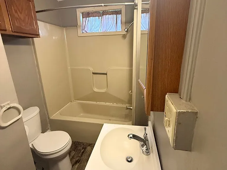 918 S Paxton St — Photo 3