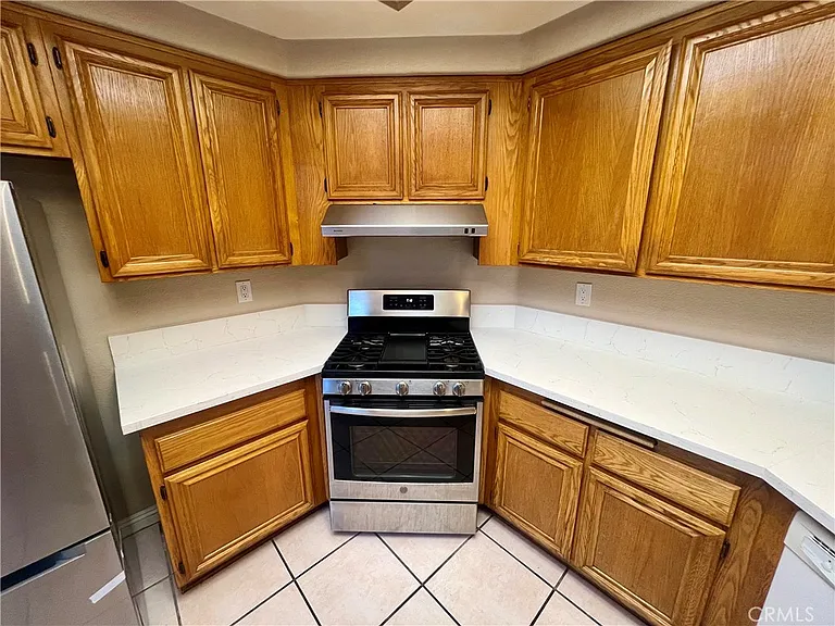 2909 Dorchester Cir — Photo 14
