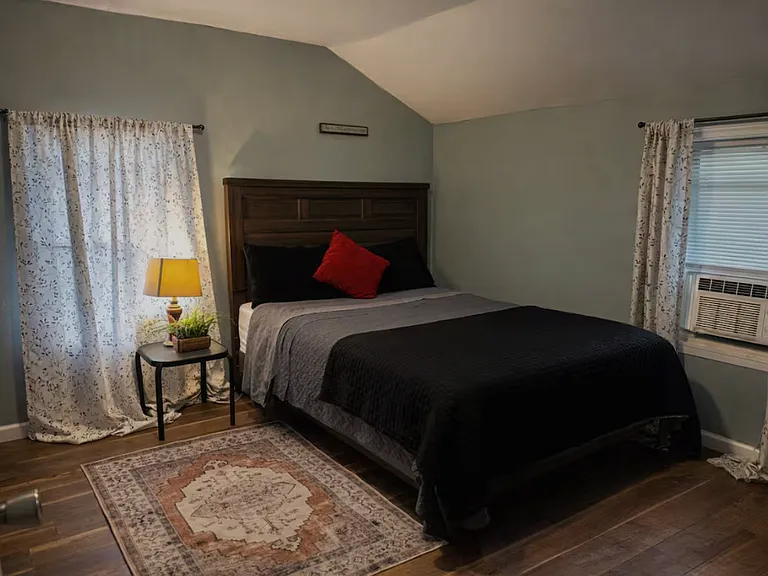 681 Peachers Mill Rd #B — Photo 2