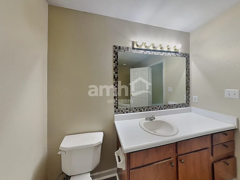 2438 Pinebark Dr — Photo 10
