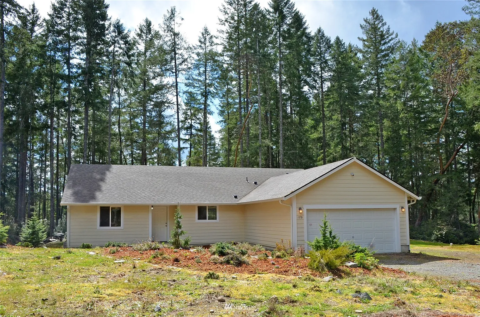 173 E Twanoh Heights Road S photo 1