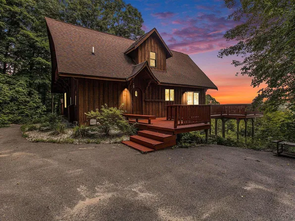 6004 Heideldorf Ln, Bellaire, MI 49615