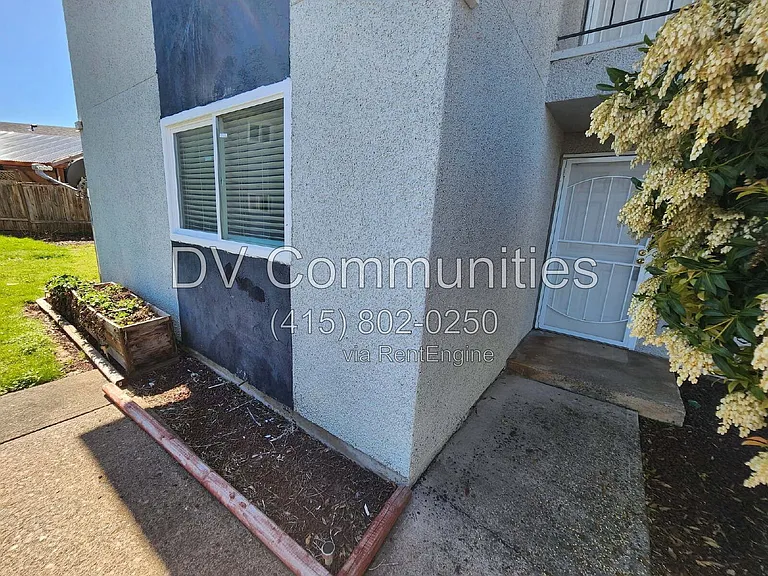 101 N 10th St #13 — Photo 4