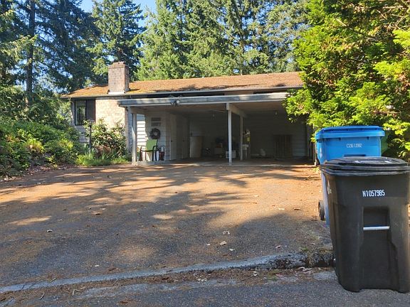 3rd image of 1805-1807 NE 199th St