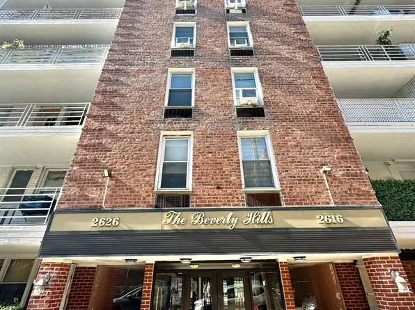 2626 Homecrest Avenue image 1 of 18