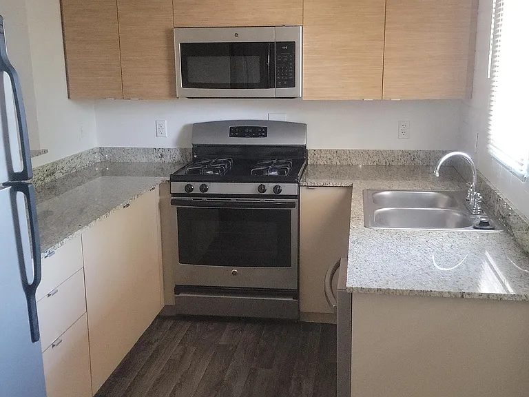 4514 N 20th St #15 — Photo 11