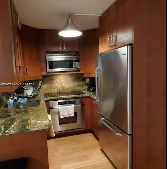 753 Michigan Ave #2B — Photo 1