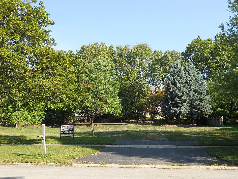 2nd image of 829 W Bauer Rd