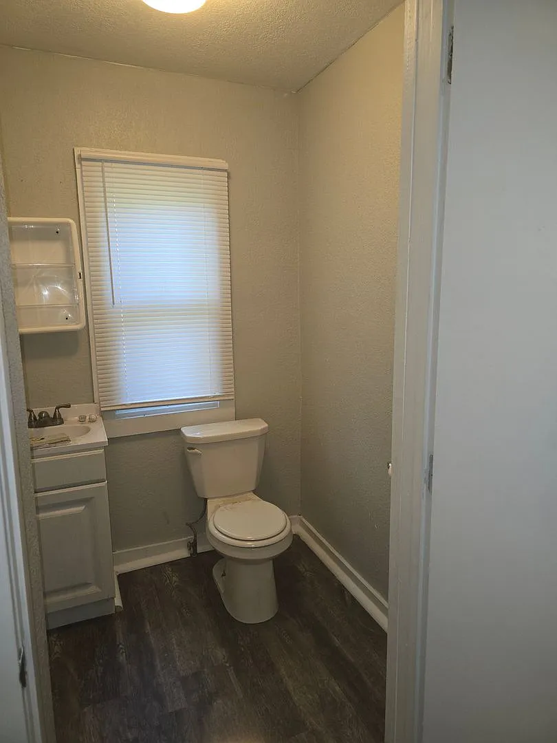 3 Bedroom House — Photo 4