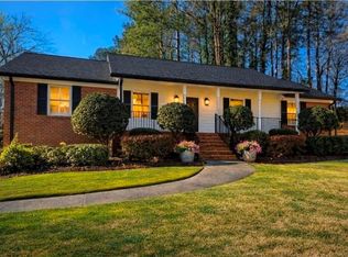2752 Saddle Ridge Lake Dr, Marietta, GA 30062