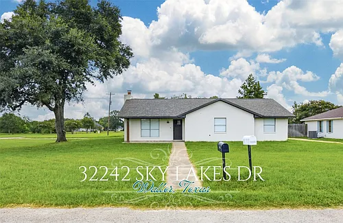 32242 Sky Lakes Dr Photo 1