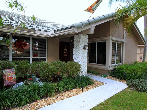 http://10411NW7Court.PropertyFlyer.com