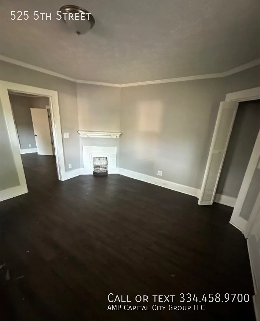 Spacious 4-Bedroom Home with Fenced Yard & Detached Garage! — Photo 4