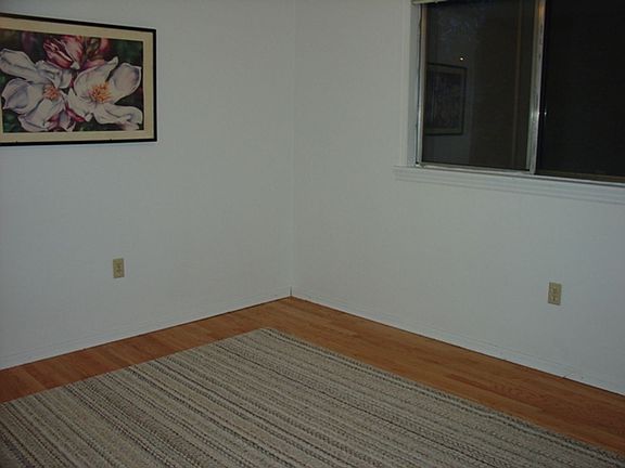 2nd image of 10002 3rd Ave NW
