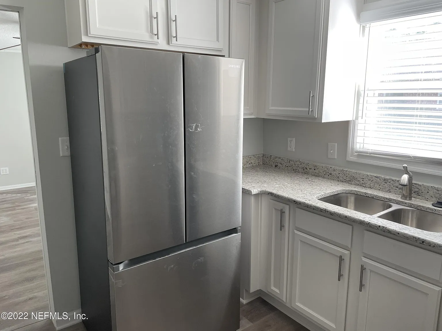 2 bed, 1.5 bath, 1260 sqft, $2,025 — Photo 2