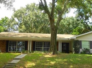 1945 Normandy Dr, Mount Dora, FL 32757